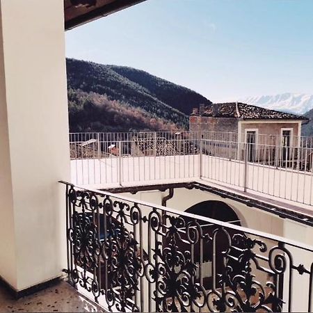 Piazzetta Del Forno Grazioso Bilocale Ad Assergi Luaran gambar