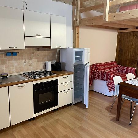 Piazzetta Del Forno Grazioso Bilocale Ad Assergi Luaran gambar