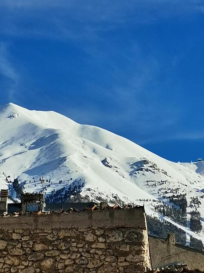 Piazzetta Del Forno Grazioso Bilocale Ad Assergi Luaran gambar
