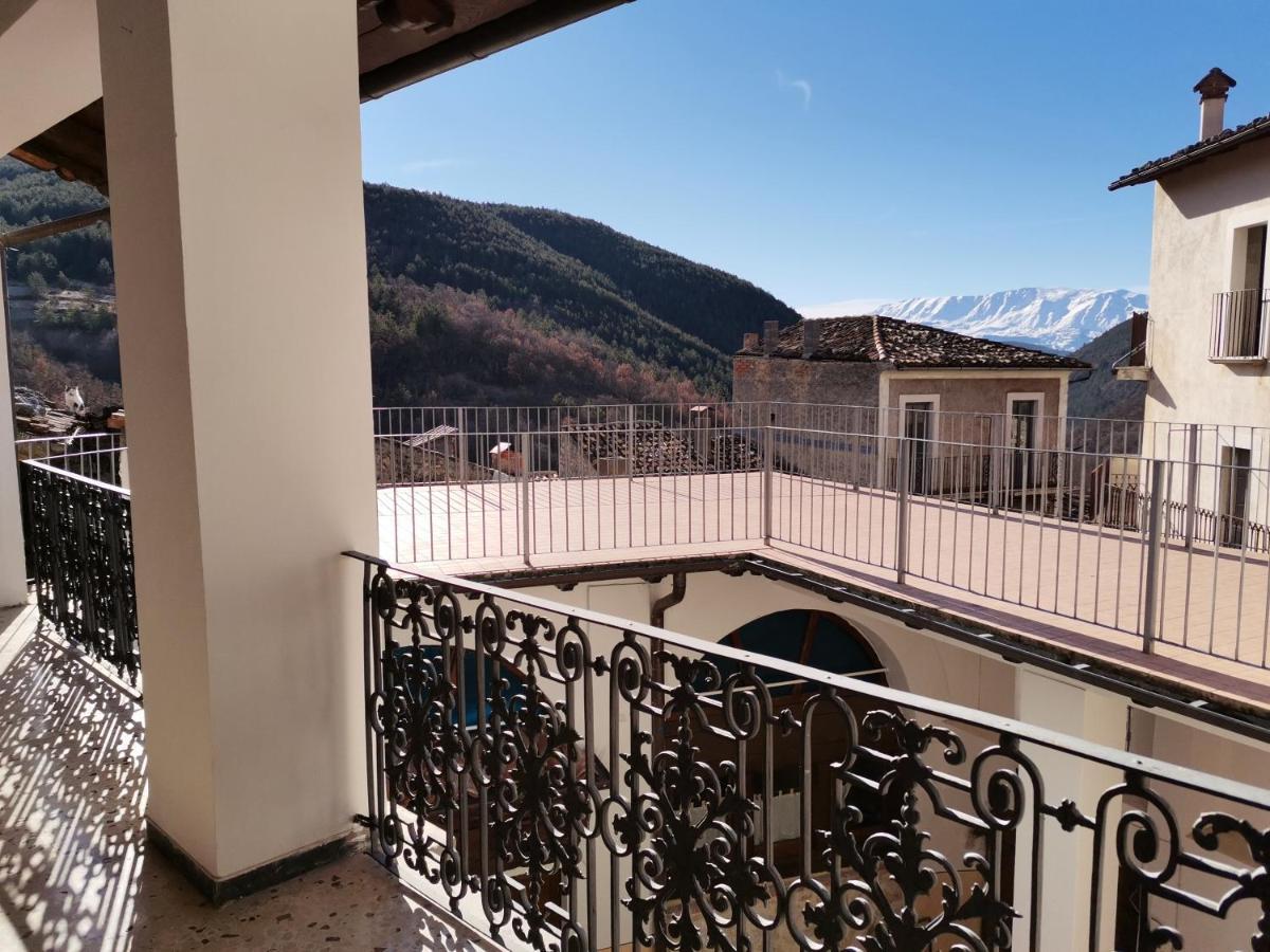 Piazzetta Del Forno Grazioso Bilocale Ad Assergi Luaran gambar